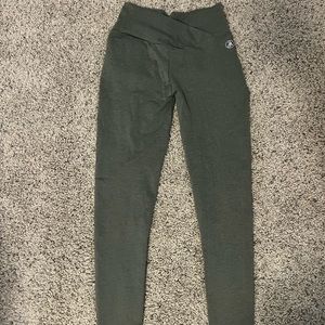 Allure the Brand Green Cut V Leggings